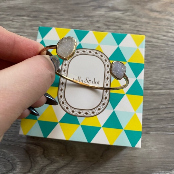 STELLA & DOT - Open DRUZY Cuff - Picture 3 of 5